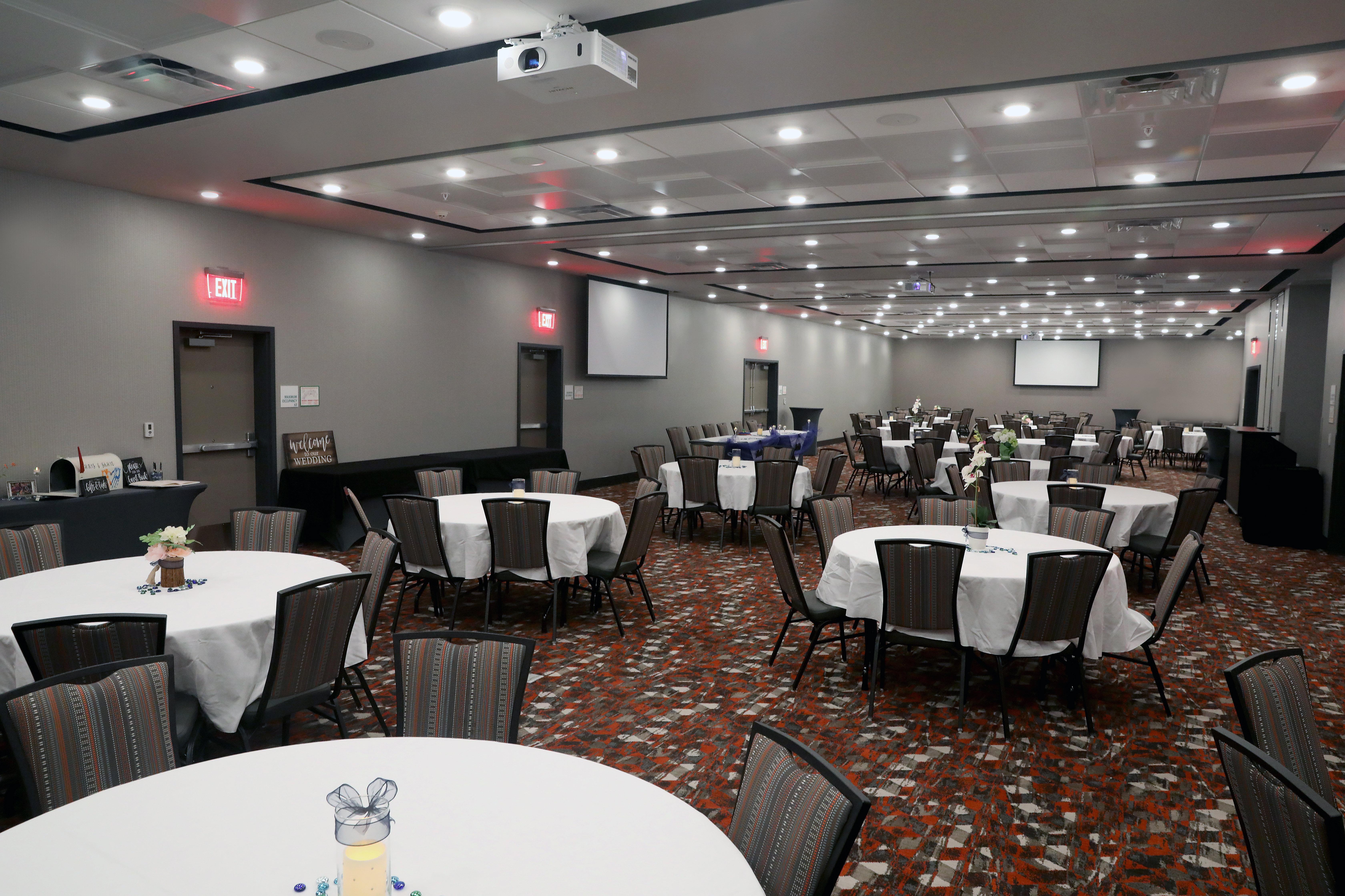 Holiday Inn & Suites Sioux Falls - Airport By Ihg Eksteriør billede